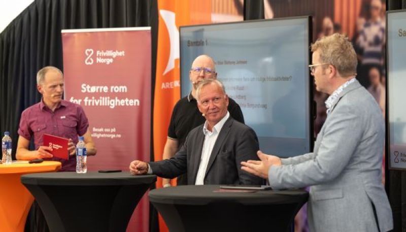 ARENDALSUKA SCENE MED TERJE 2025.jpg